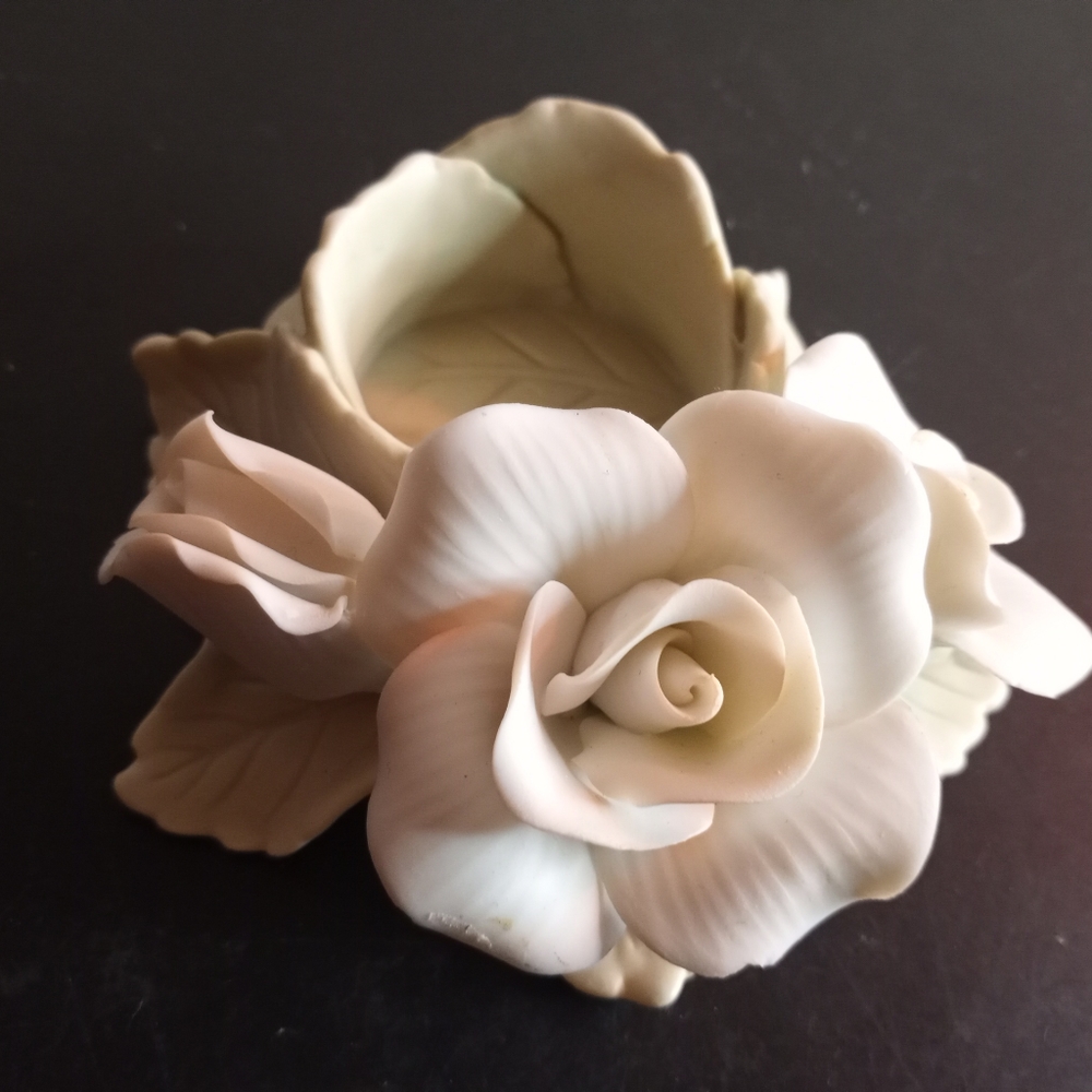 STUNNING Capodimonte Like Appletree Design Fine Porcelain Single Candle Holder
